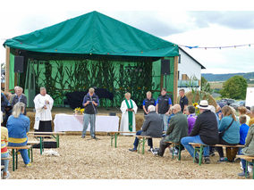 Ökumenischer Gottesdienst auf den Naumburger Feldtagen (© Karl-Franz Thiede)
